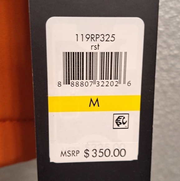 NWT Heavyweight Parka by Guess    Size M - Picture 8 of 8